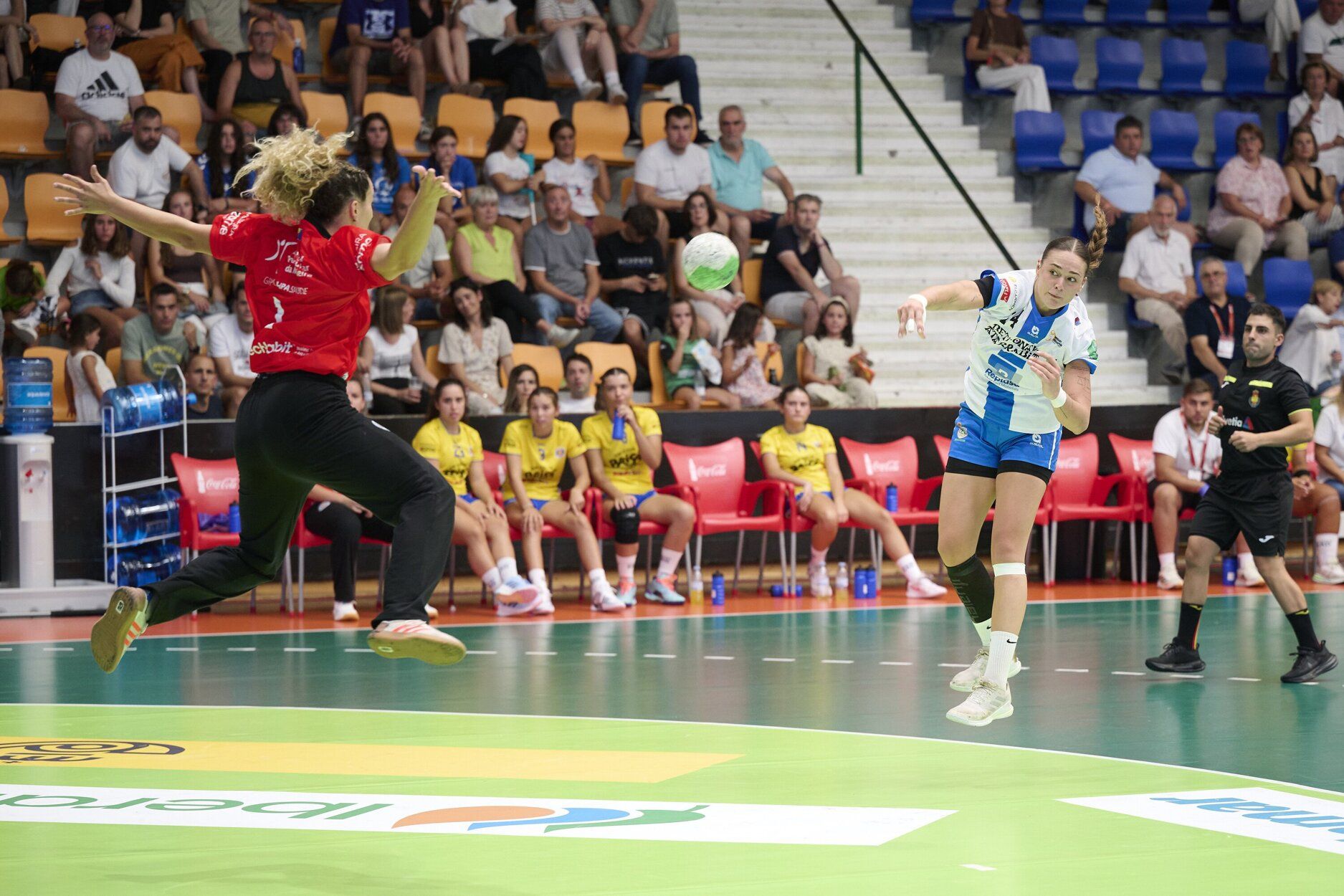 Fotos del partido entre Replasa Beti Onak y Madeira