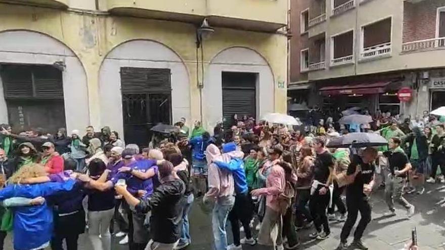 Gran ambiente entre aficiones en la última regata de la temporada