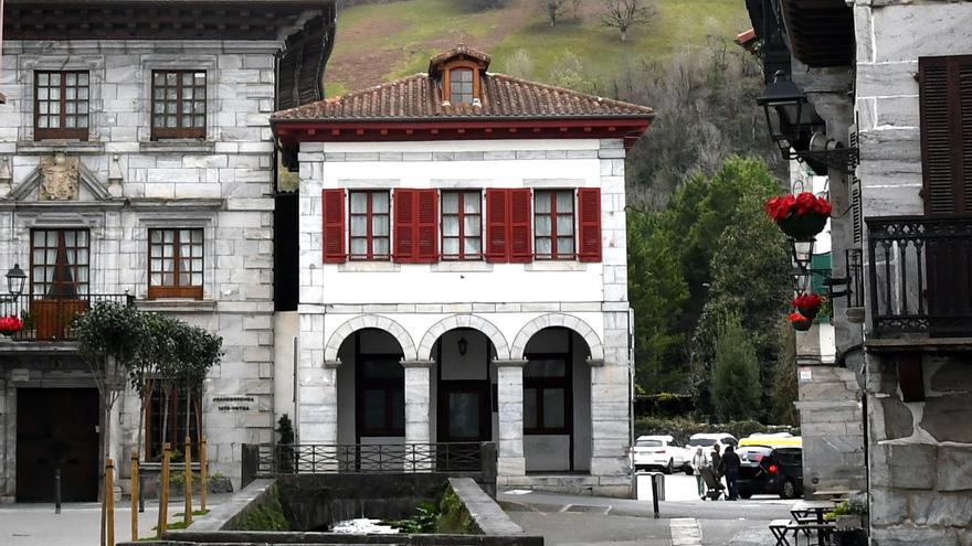Lesaka adapta el edificio de Eskol Ttiki para su uso ciudadano