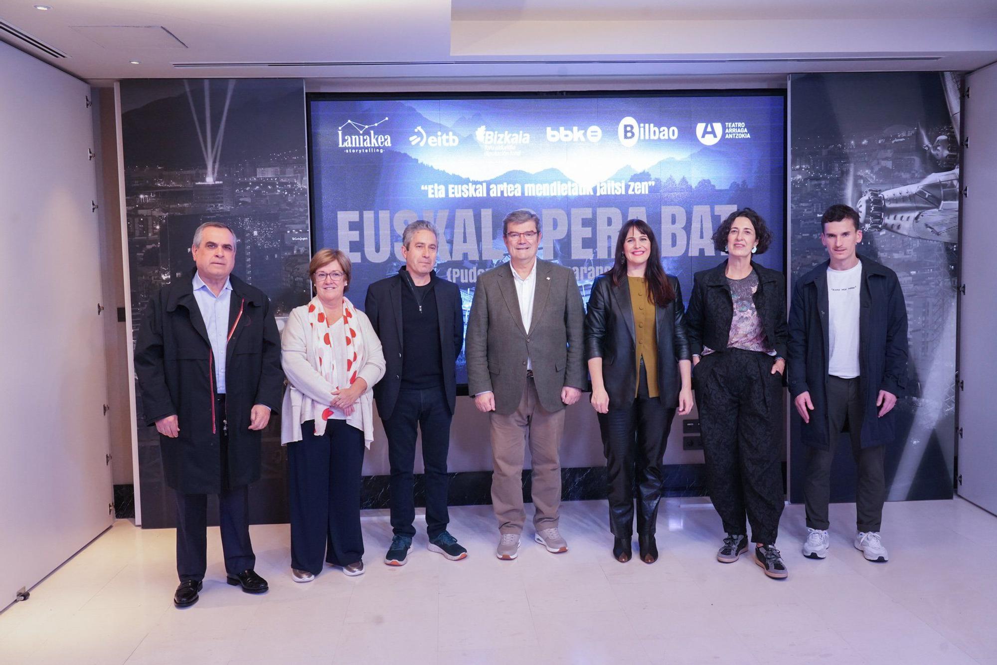 J. M. Gurrutxaga, Begoña Ayarza, Eduardo Carneros, J. M. Aburto, Leixuri Arrizabalaga, Lorea Bilbao y Koldo Bilbao