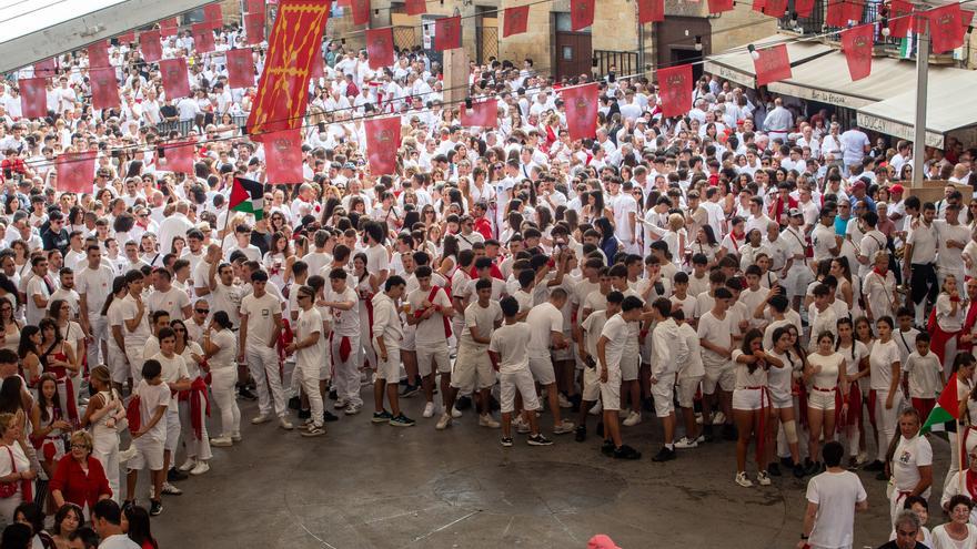 Fotos del cohete de fiestas de Olite 2025