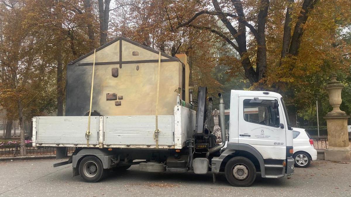 La Florida comienza su transformación en Belén navideño