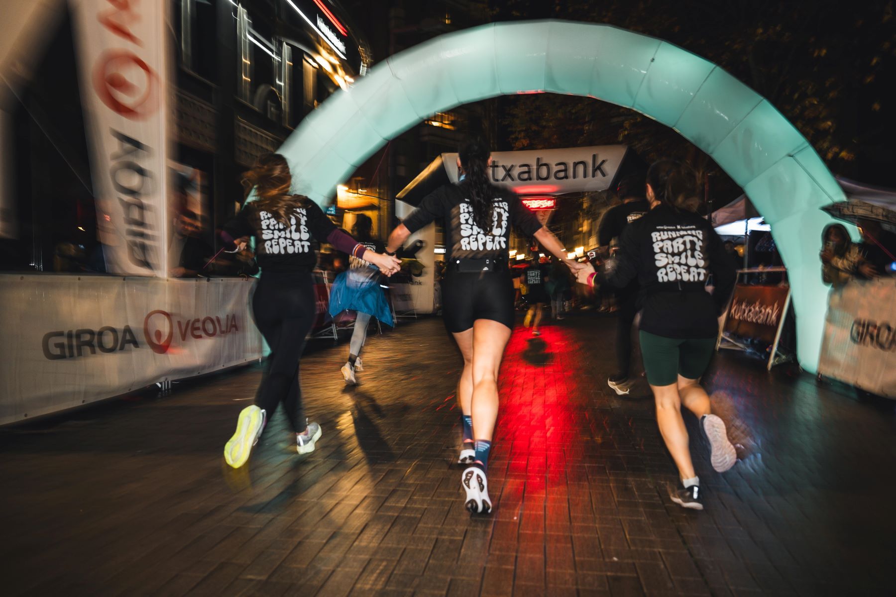 Las mejores imáganes de la Giroa Veolia Vitoria Night Run