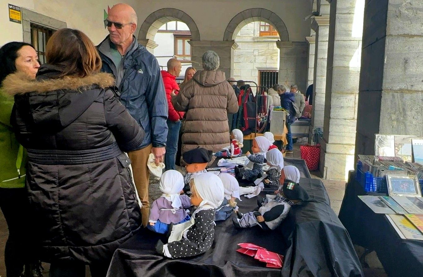 Lesaka celebra una feria extraña