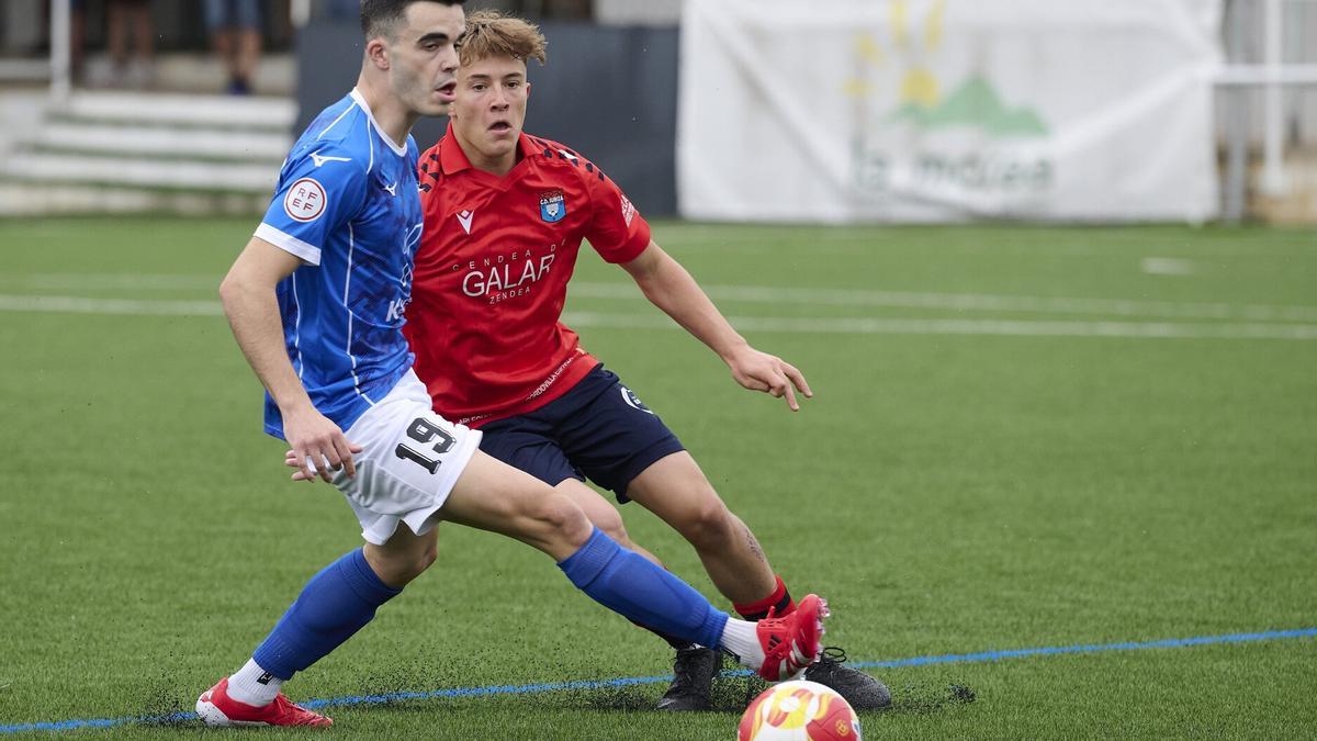 Lance de un partido anterior entre Subiza y Ardoi.