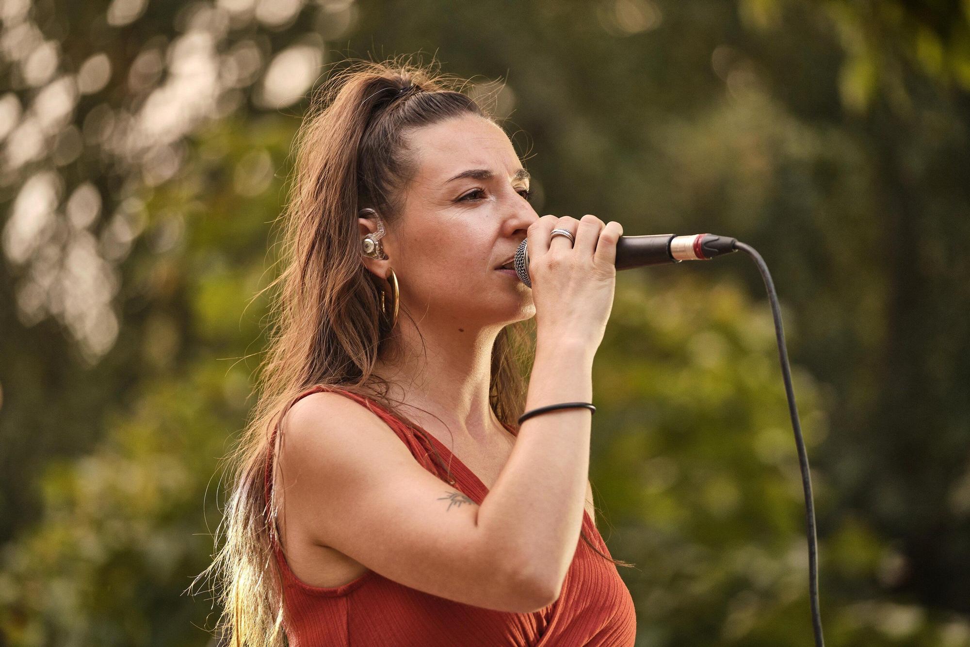 Concierto del grupo Kbless en la calle El Bosquecillo