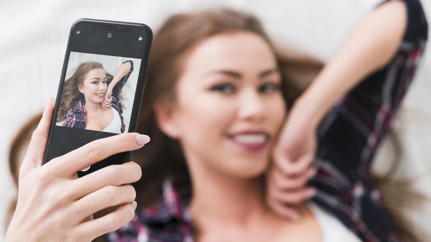 Estos son los 9 tipos de fotos que usan los usuarios de Tinder