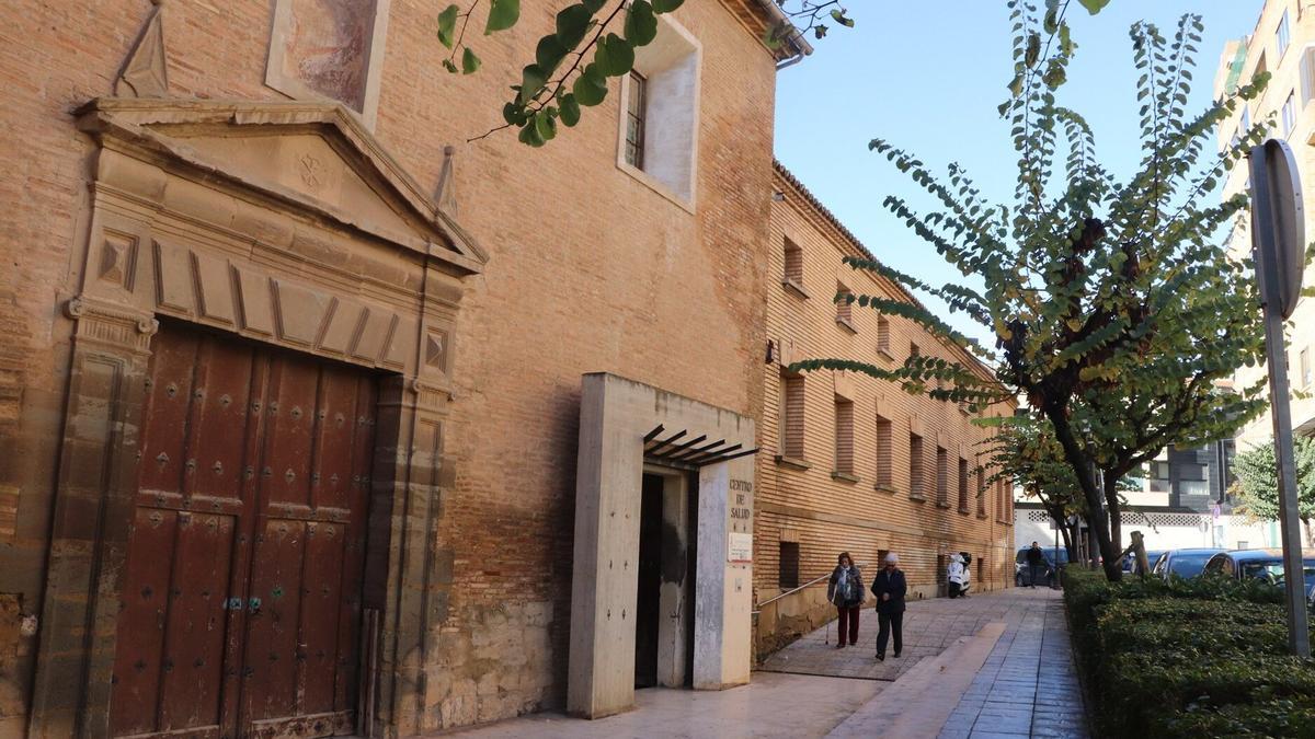 Entrada del centro de salud Tudela Oeste. en la calle Compañía.