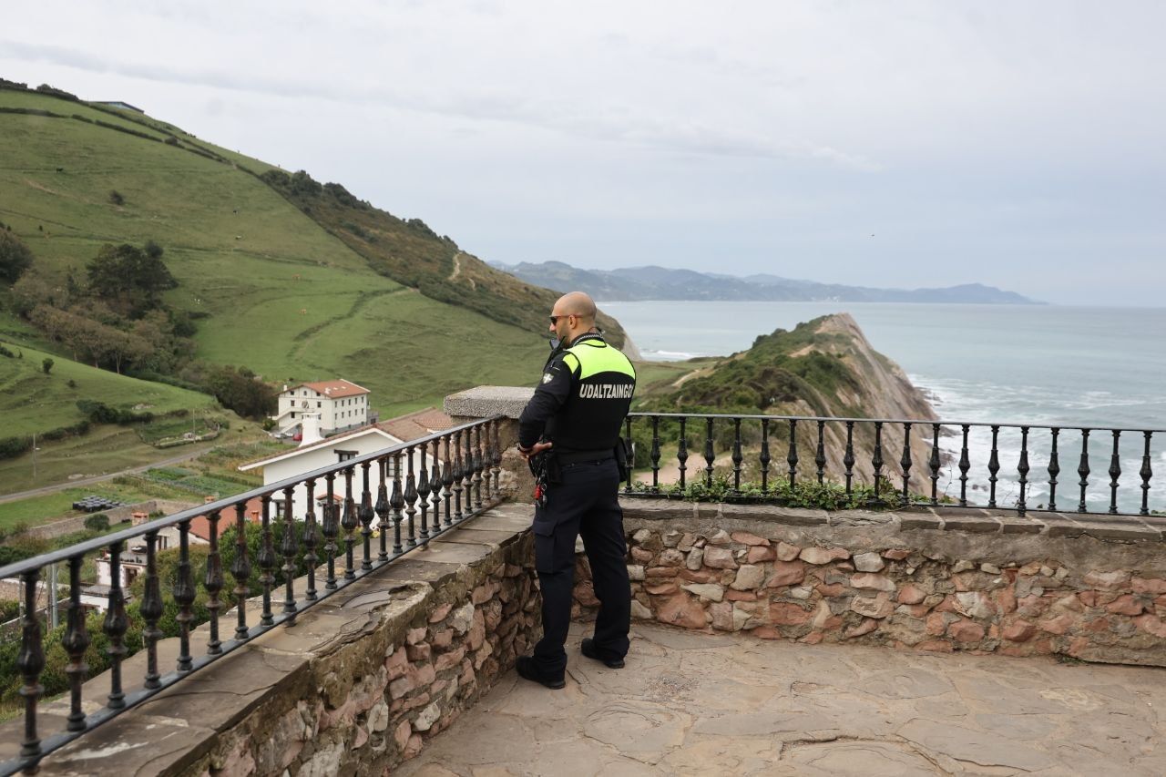 [Fotos] Incendio en Zumaia