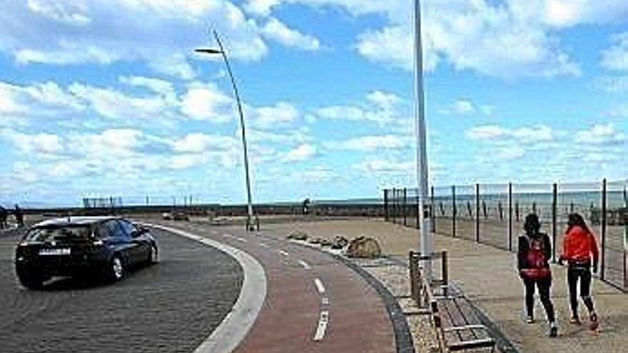 El Paseo Nuevo vuelve a quedar abierto tras nueve días cerrado