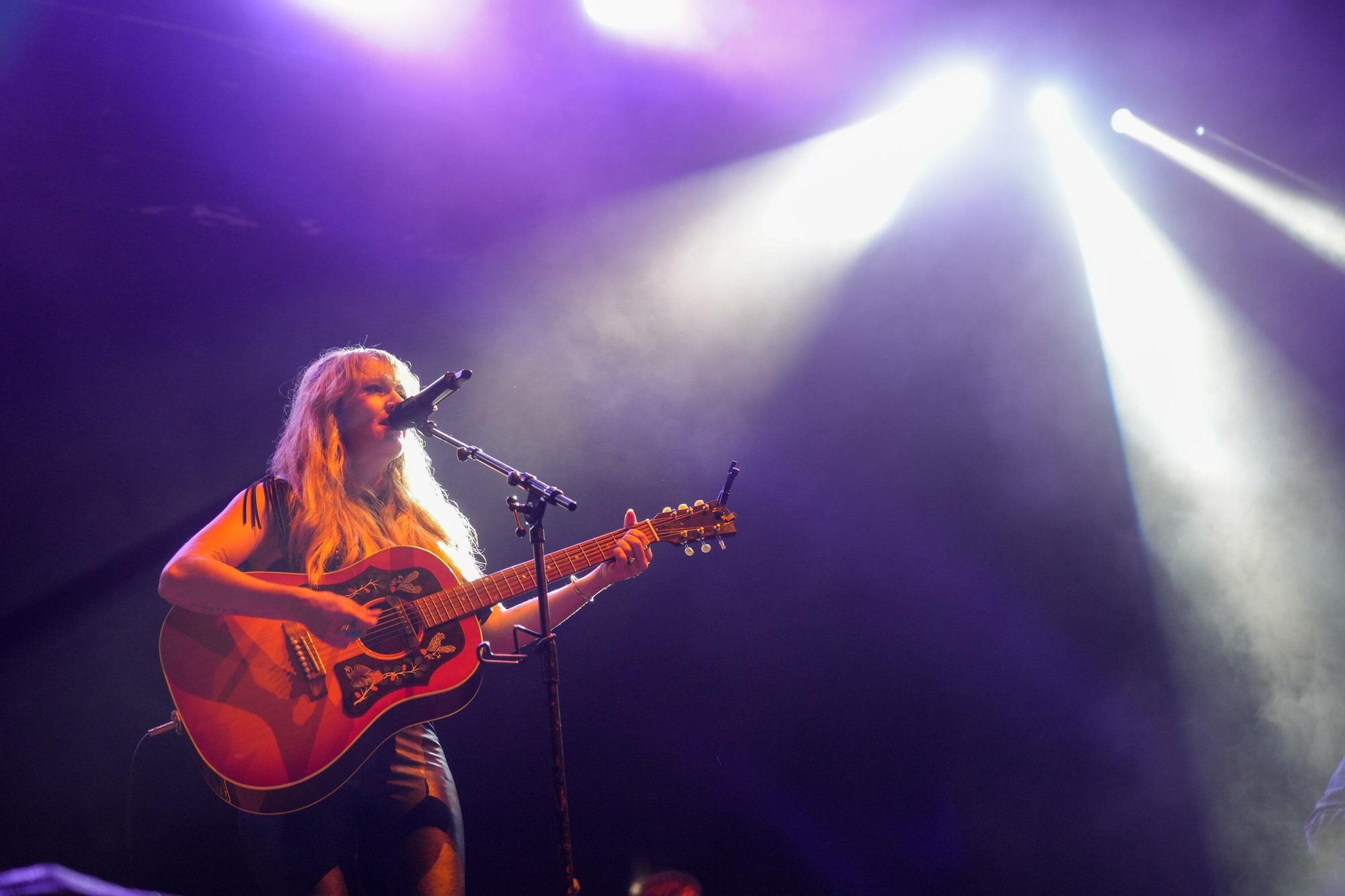 En imágenes: así están siendo los conciertos de este sábado del Azkena Rock Festival