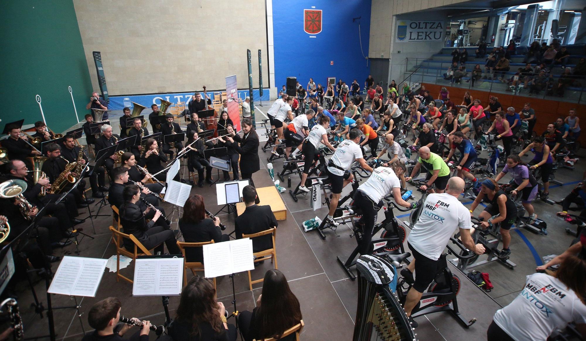 Spinning Band Solidario en Ororbia: música y deporte en directo por una buena causa