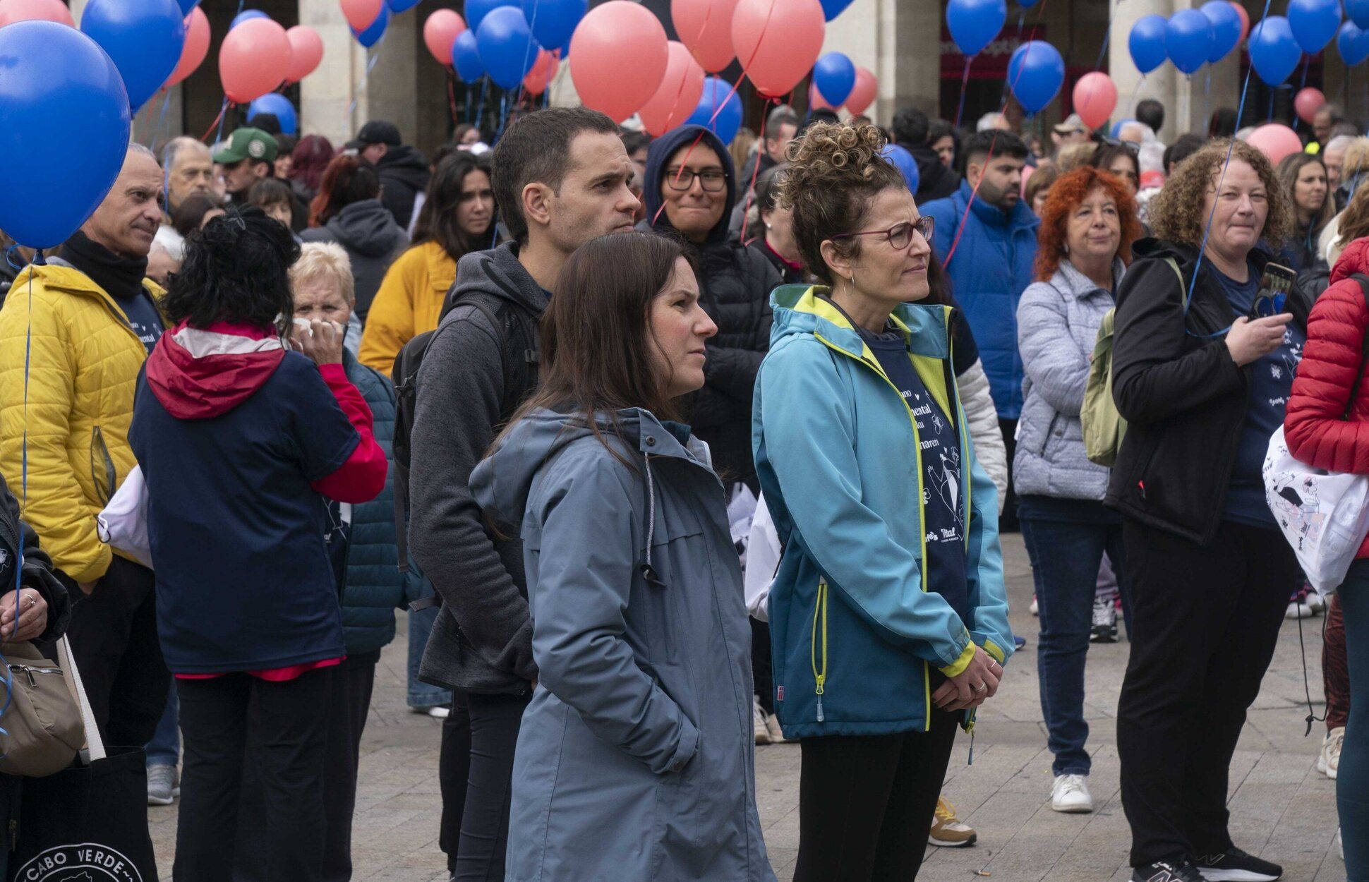 En imágenes: Así ha sido la VI Caminata Solidaria de Asafes en Vitoria por la salud mental