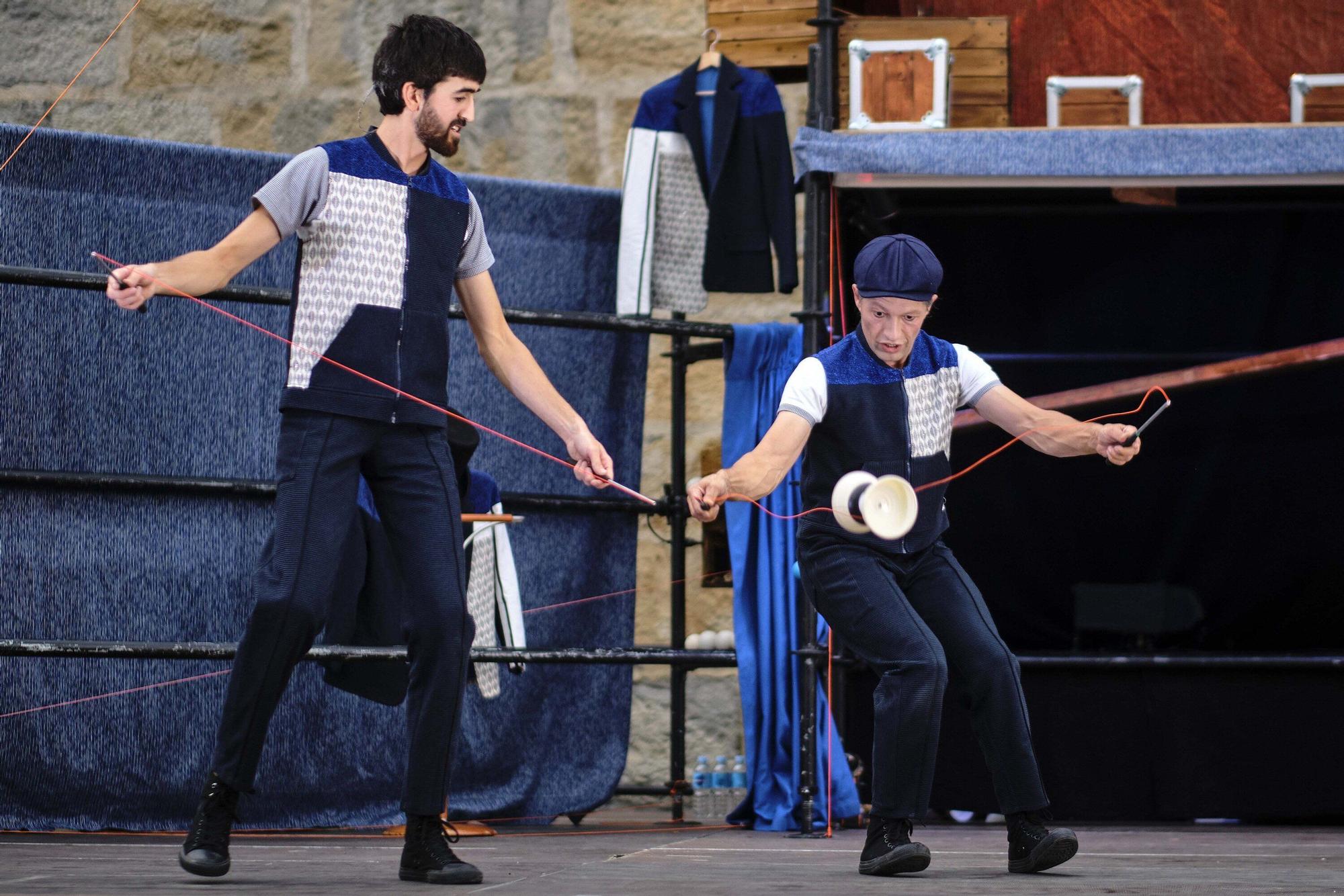 Cinco puntas con el espectaculo Ardatzak’ en la Ciudadela de Pamplona