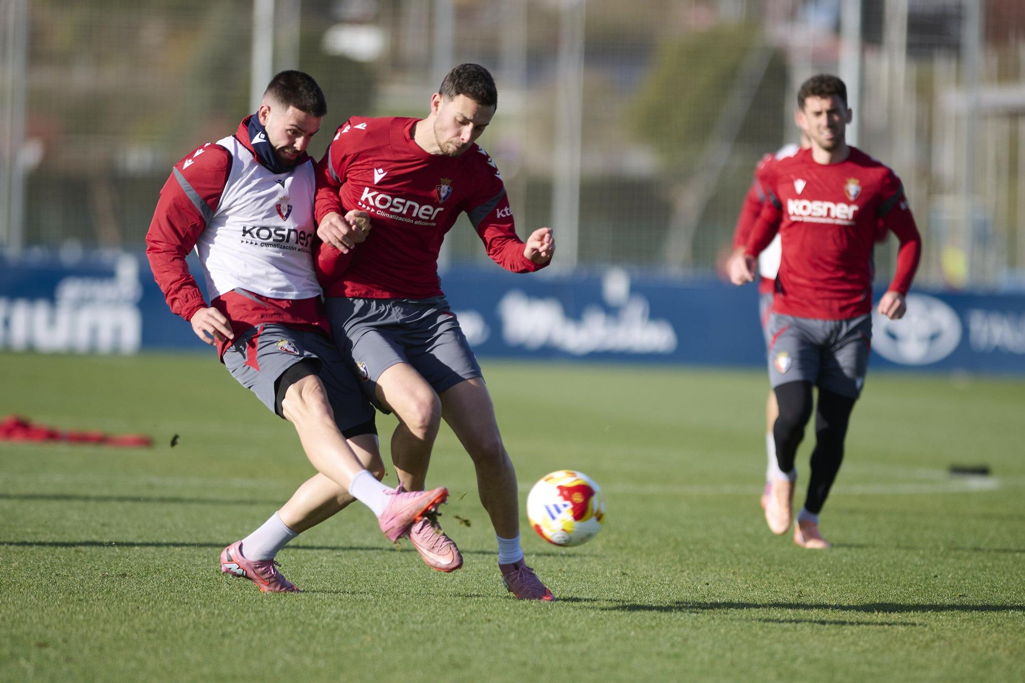 Fotos del entrenamiento de Osasuna (30 de noviembre de 2025)