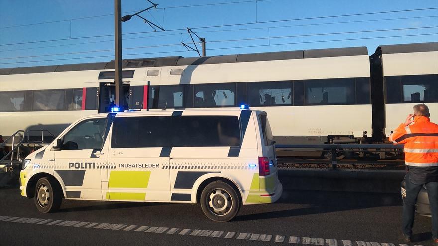Heridas más de 15 personas tras una colisión frontal entre dos trenes cerca de Copenhague