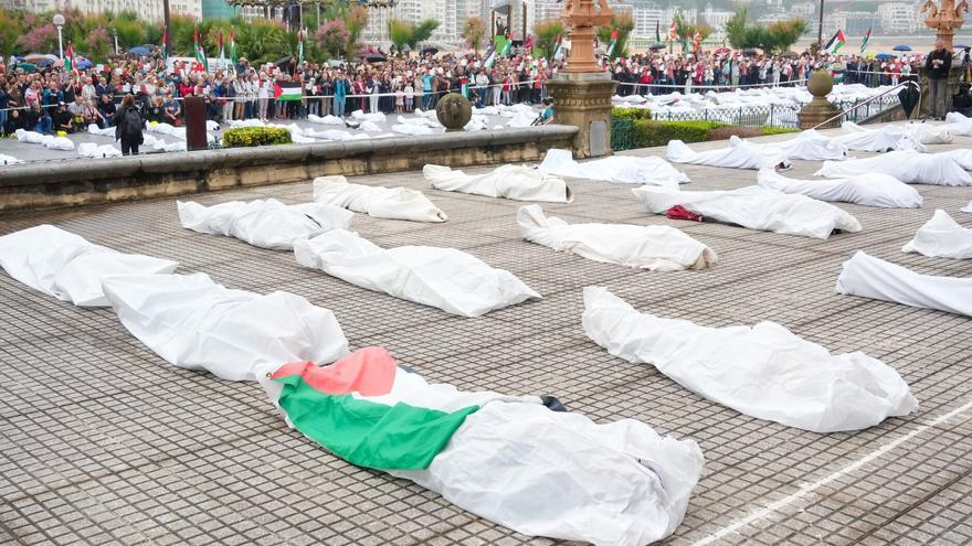 Eibar Palestinarekin critica la postura del PSE-EE y PNV en el pleno en el que se trató el conflicto de Gaza