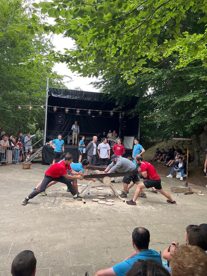 Las fiestas del barrio Aztiria de Legazpi y Gabiria, en imágenes