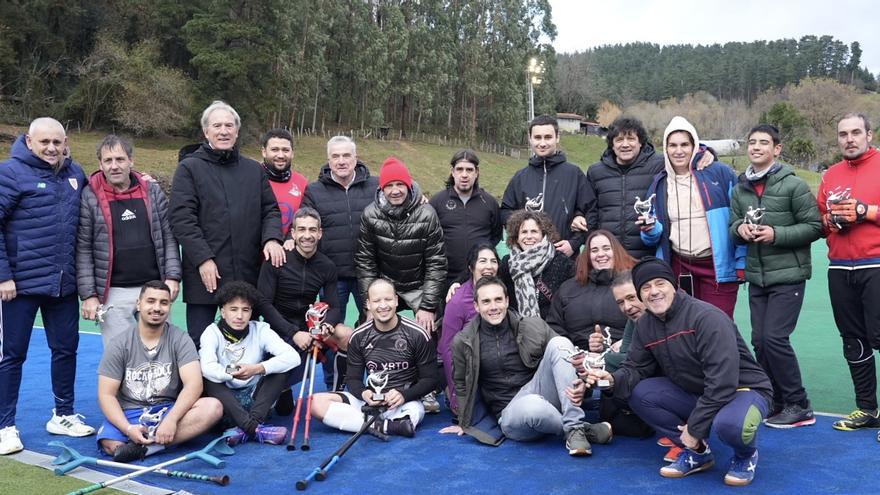 La Academia liderada por Kike Liñero reúne a viejas glorias del Athletic