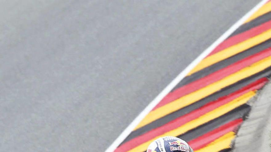 Cortese vence y lidera, Efrén quinto