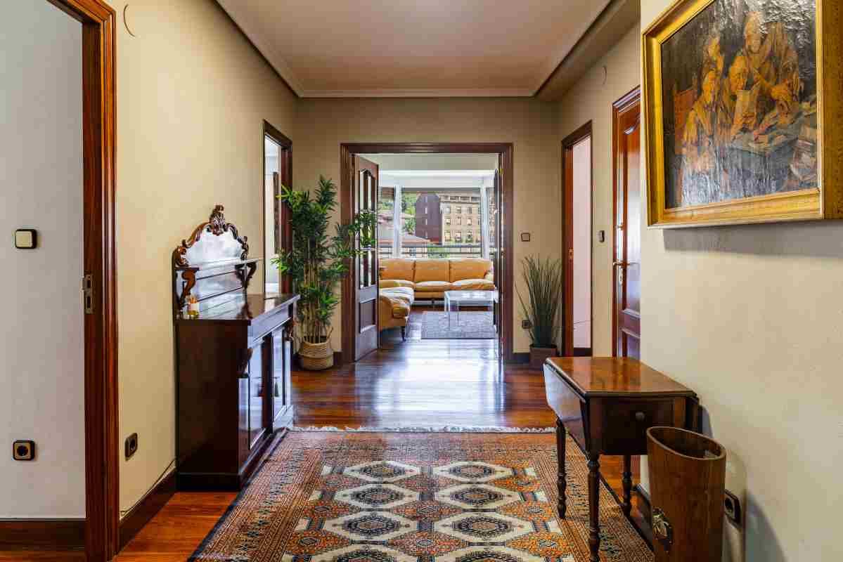 Amplio piso en venta a un paso de la playa de la Zurriol