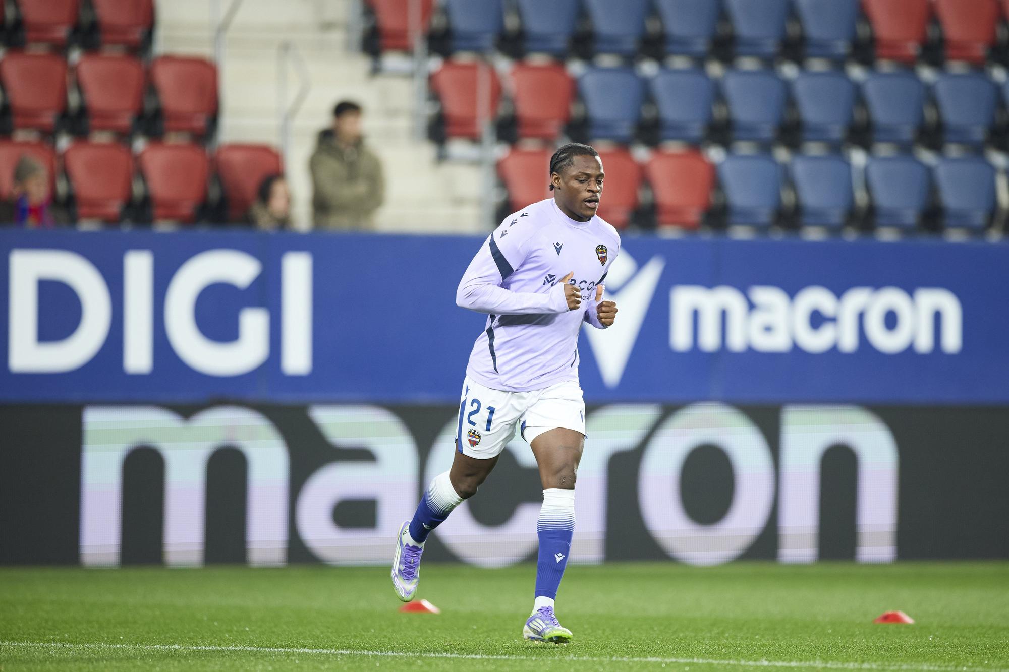 Fotos del partido Osasuna-Levante