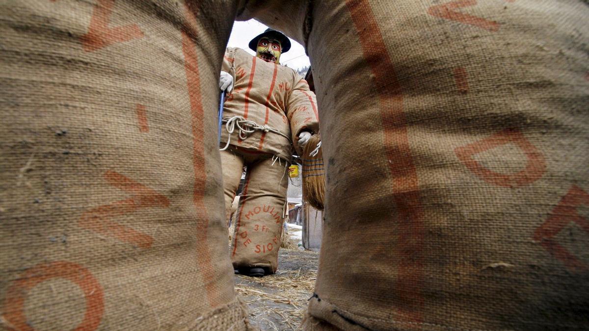 &quot;Hombres de paja&quot; en Suiza.