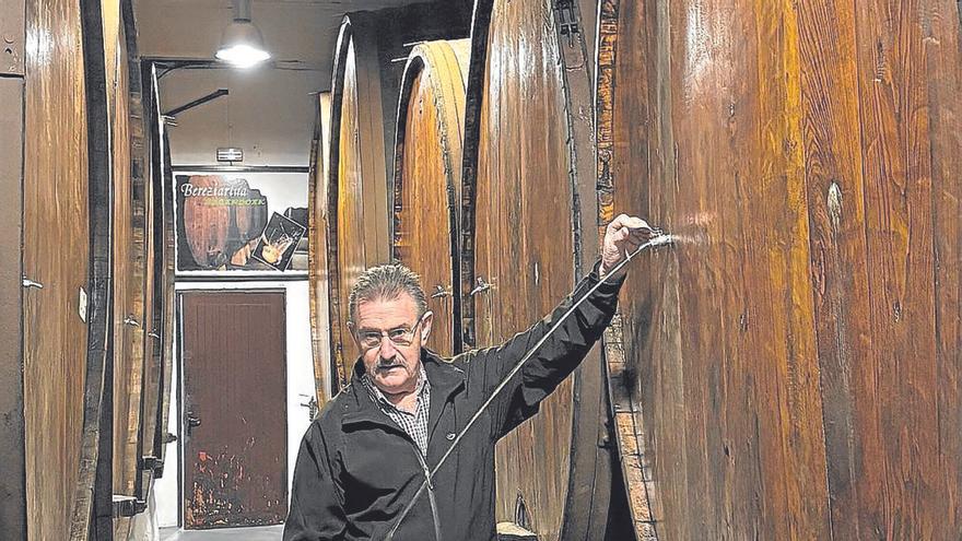 “Las sidrerías se han convertido en restaurantes a los que la gente viene  a comer y no tanto a probar la nueva sidra”