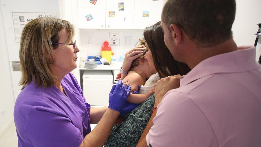 Vacunar de la gripe a los niños: ¿sí o no? Un experto tiene la respuesta