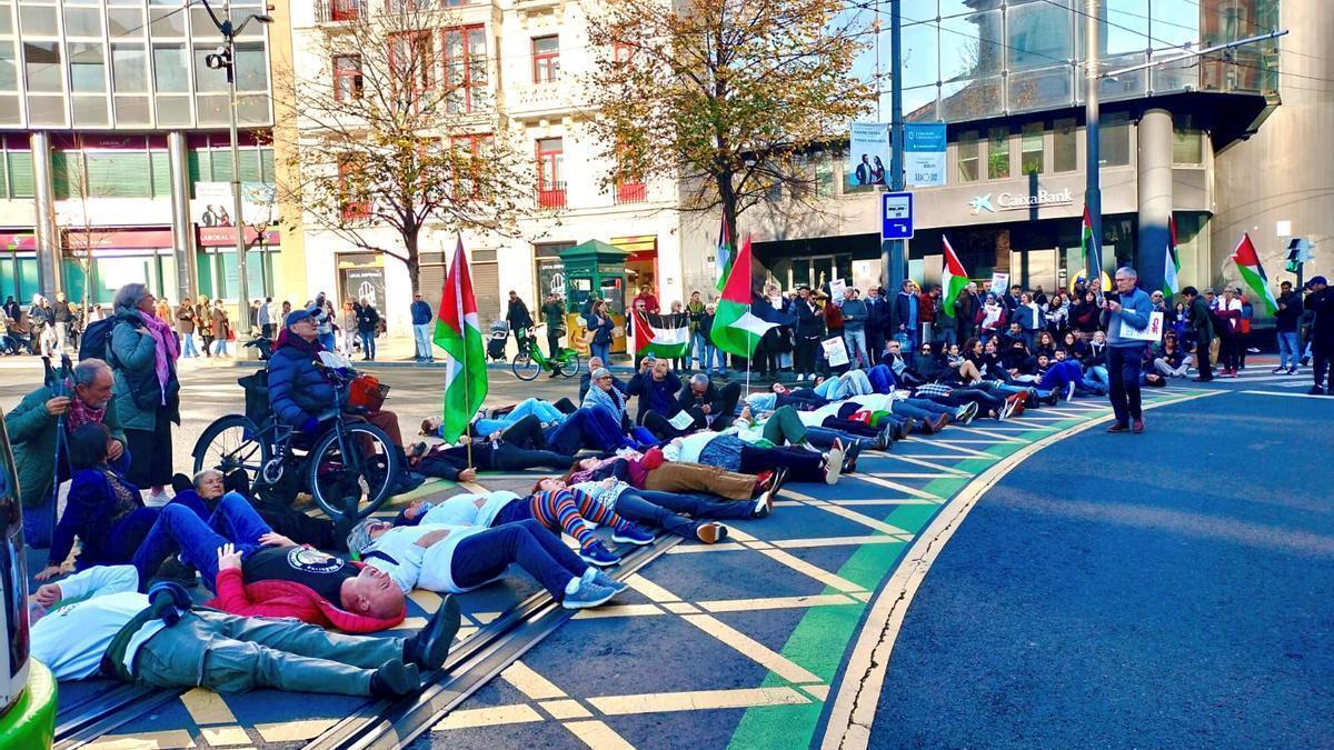 Imagen de la concentración celebrada este sábado en Bilbao.