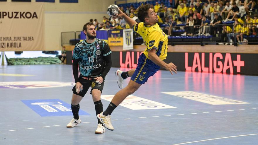 Irudek Bidasoa Irun y Ademar firman un empate de thriller