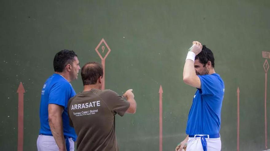 Arrasate, de botillero con Mikel Goñi