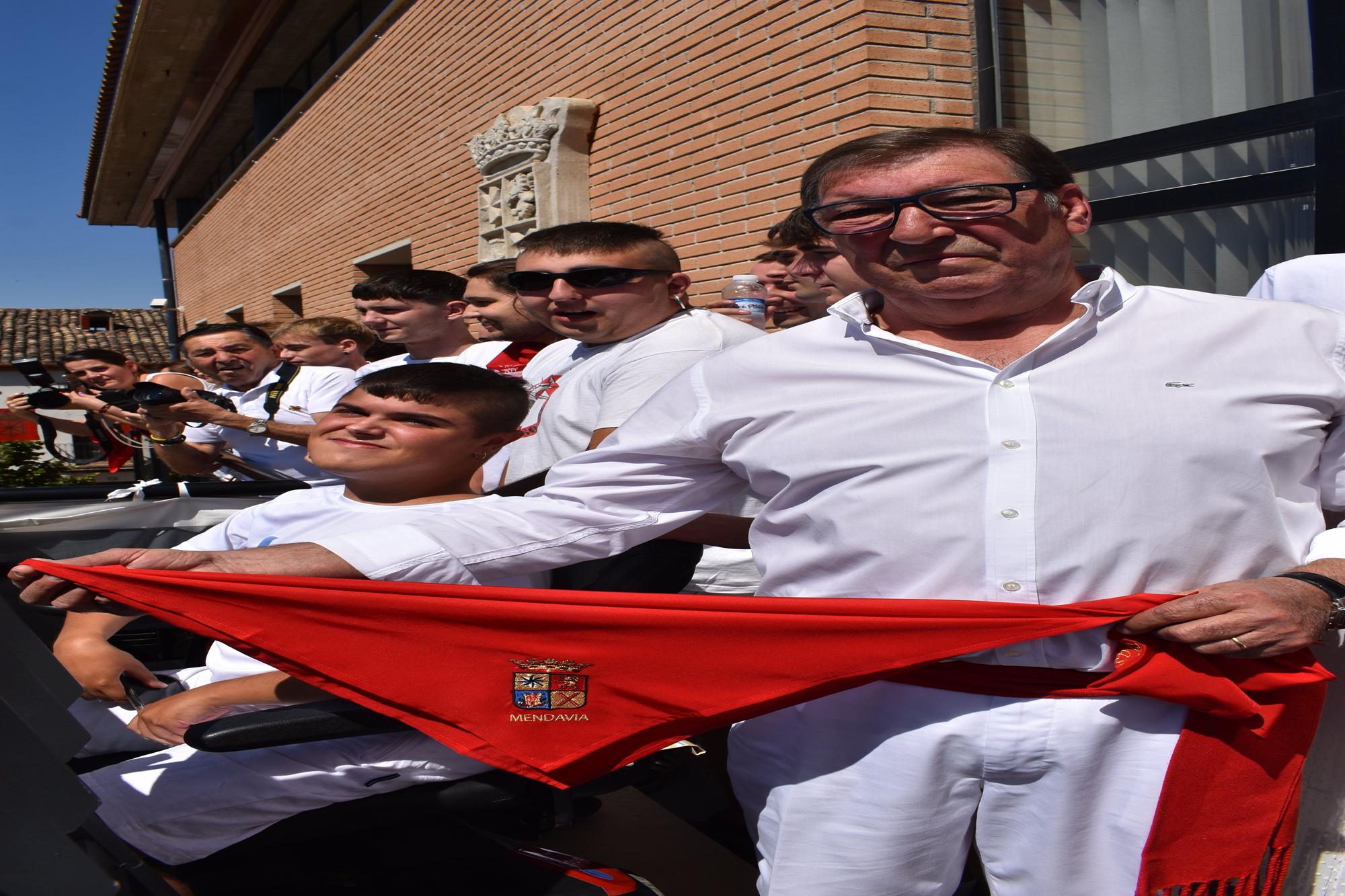 Fotos del chupinazo de Mendavia 2025