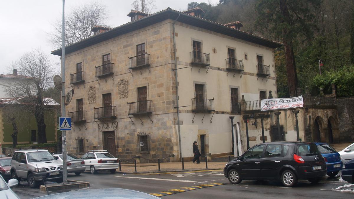 El palacio de Monterrón, cuyos futuros usos, vinculados al ámbito de la educación no reglada y actividades extraescolares, se definirán en un proceso participativo.