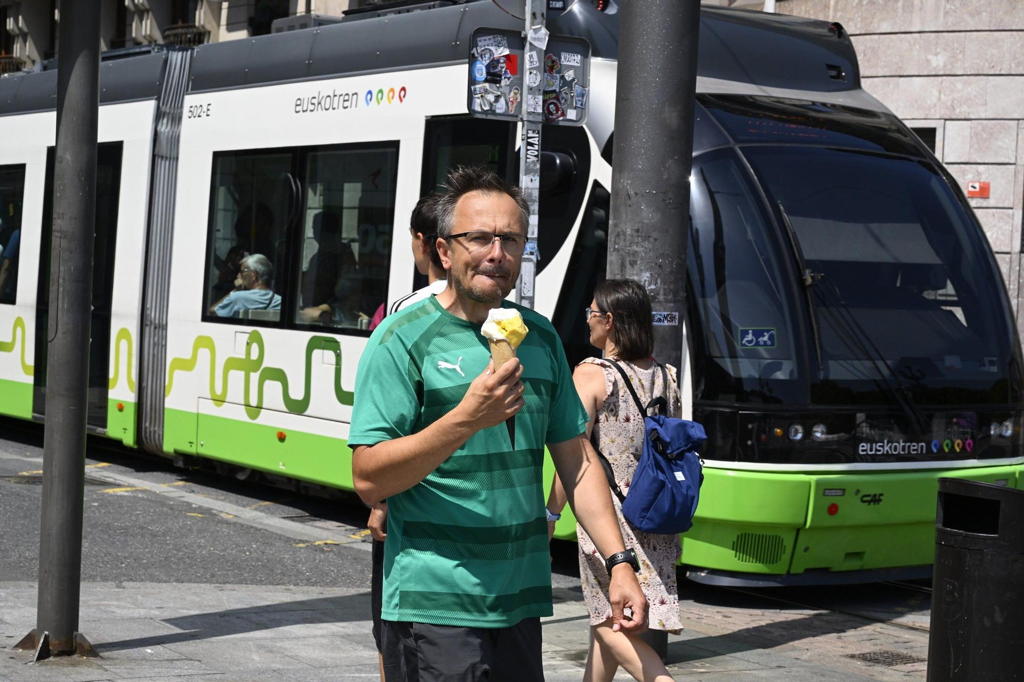 En imágenes: Bizkaia, en alerta por calor extremo: hasta 38 grados en el interior