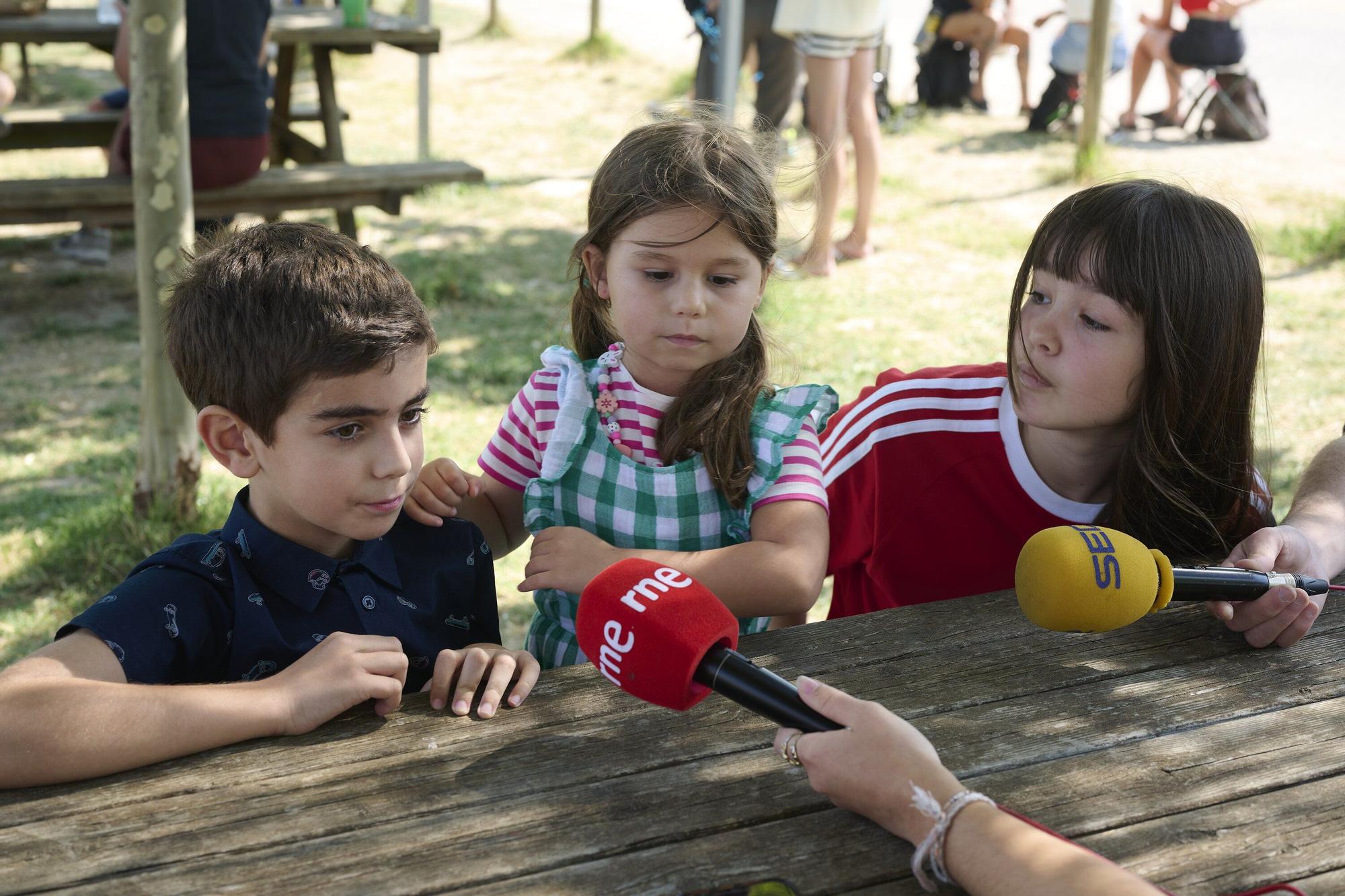 Rodaje de la película "TRES DE MÁS” con los actores Salva Reina y Kira Miró