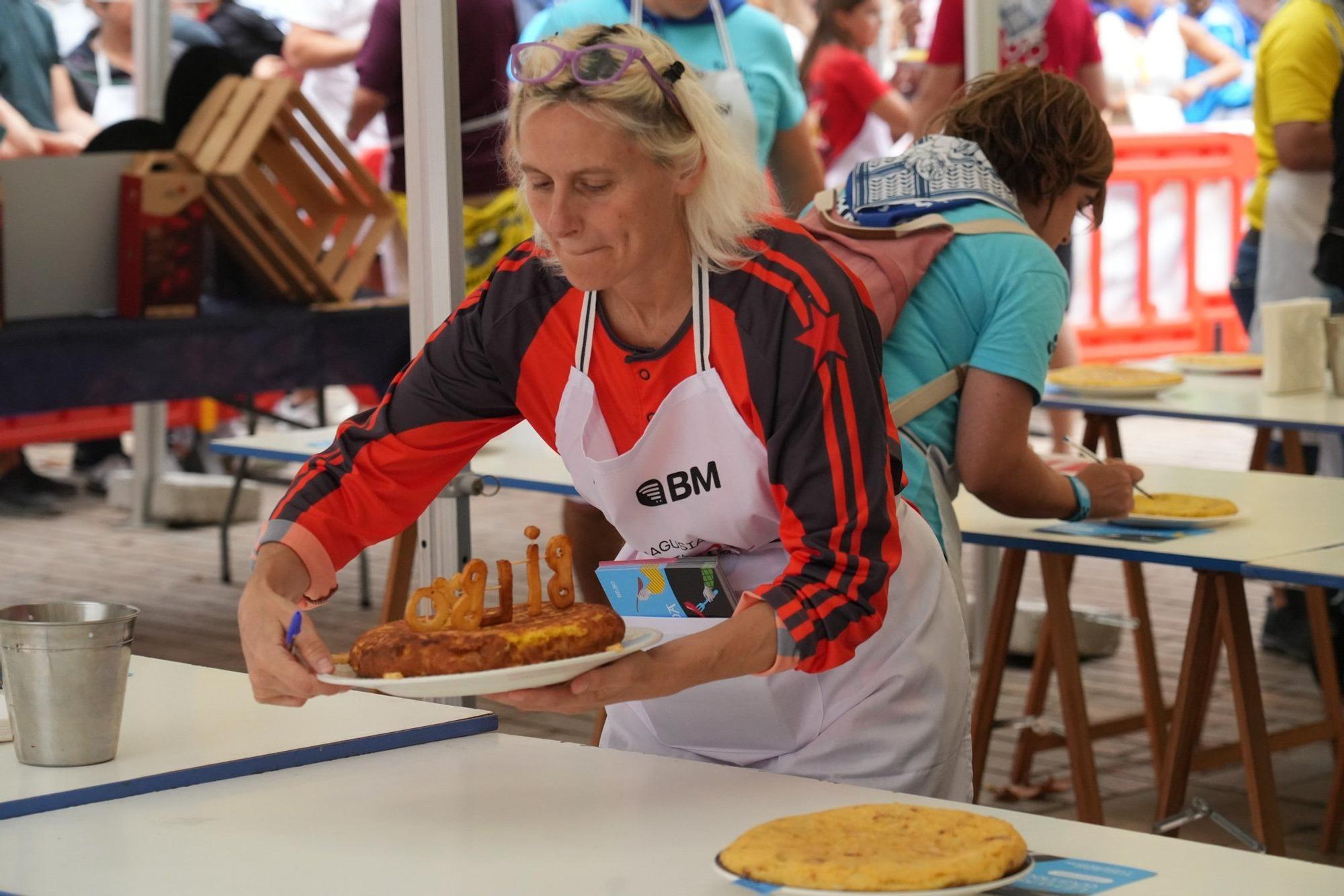 En imágenes: El certamen gastronómico de tortilla de patatas