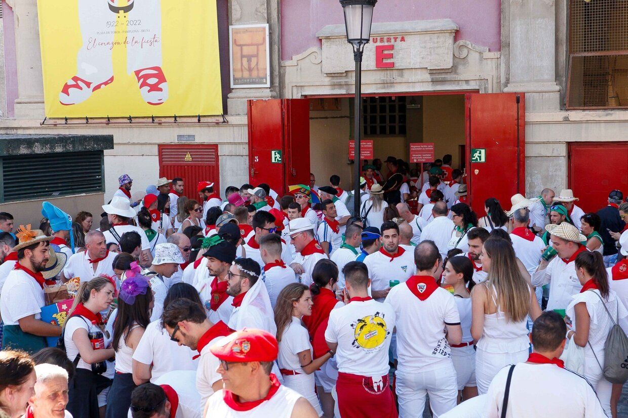 Entrada de las peñas día 10 de Julio