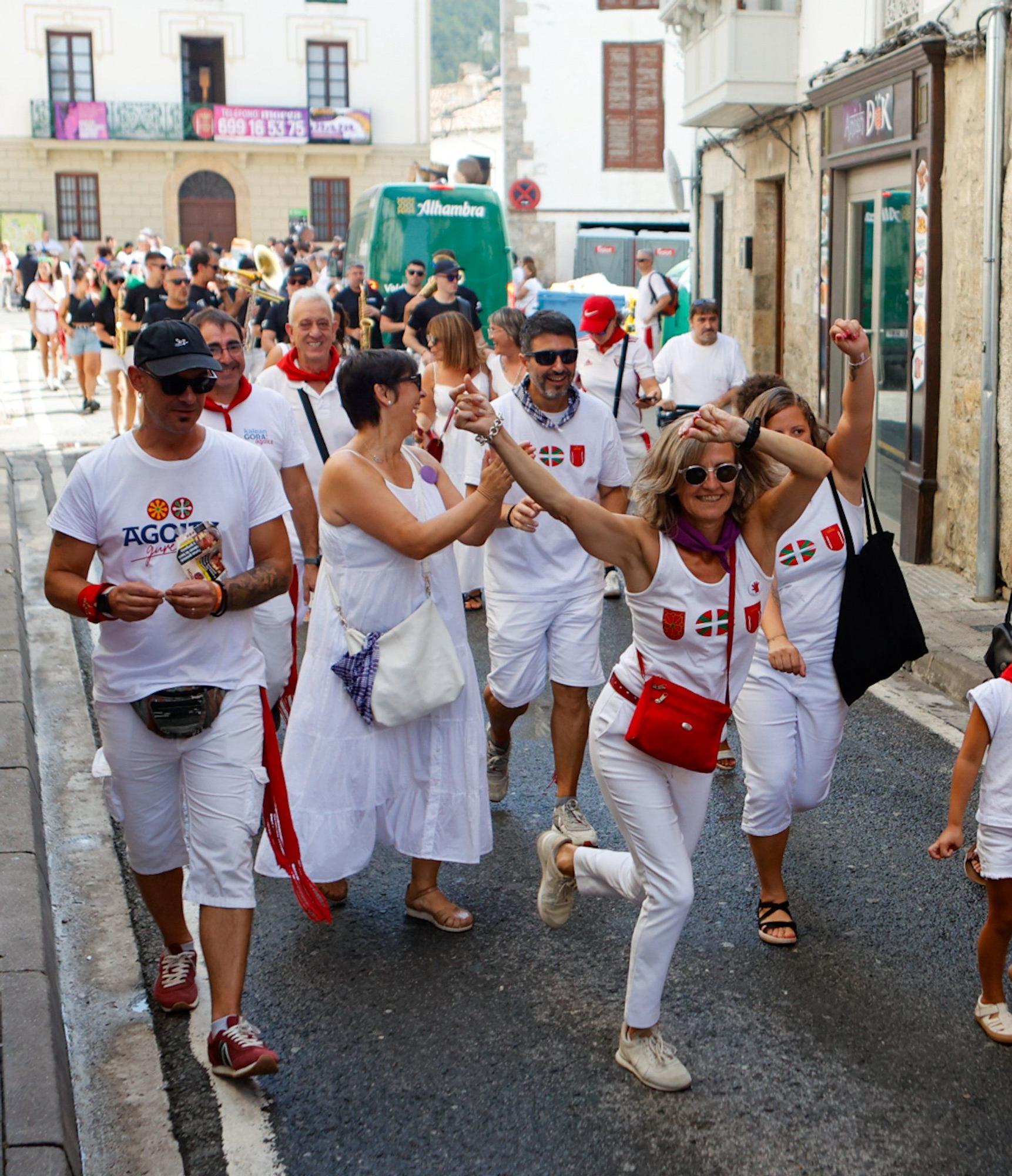 Fotos del Día de la Infancia en las fiestas de Aoiz
