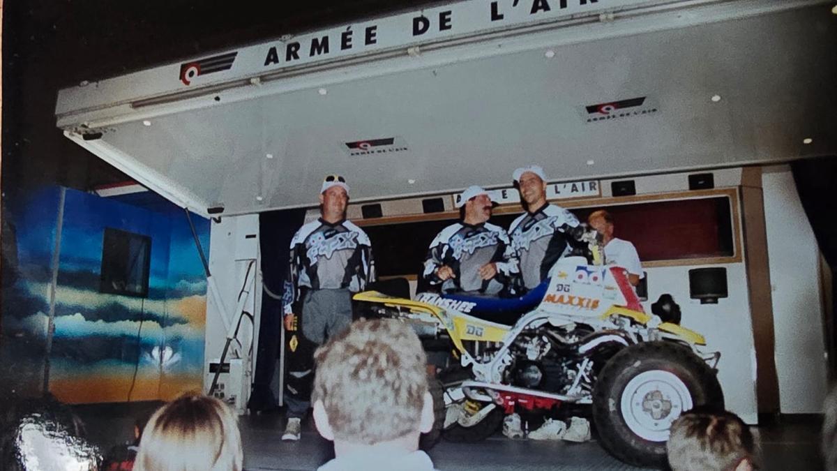 Valentín Arteaga, José Ramón Goikoetxea y Óscar Romero, en Pont-De-Vaux hace 25 años.