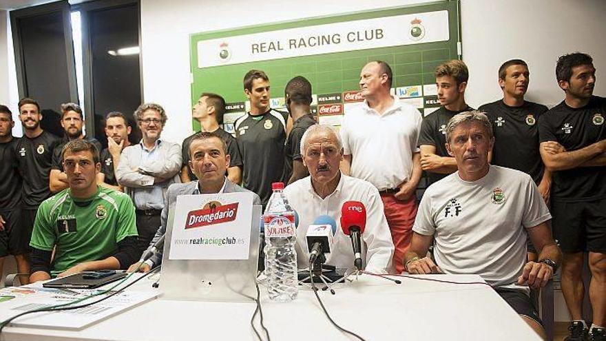 El Racing salva otro escollo y toma aliento para una tarea todavía &quot;titánica&quot;