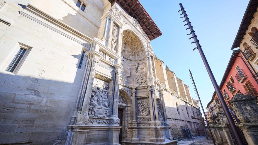 Cultura visita el avance de las obras en Santa María de Viana