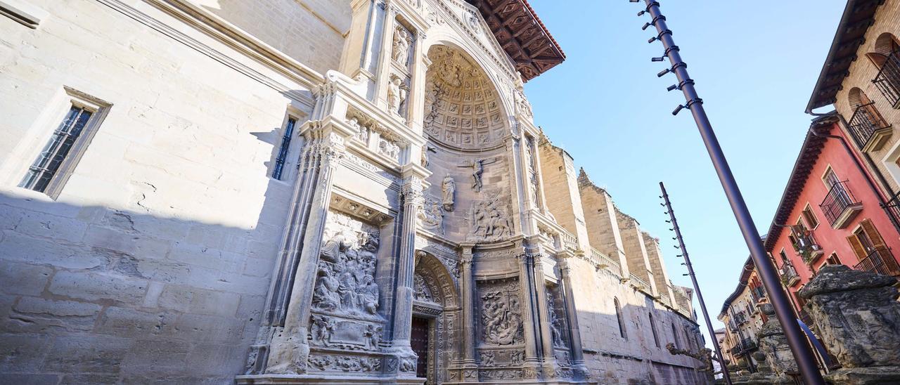 Cultura visita el avance de las obras en Santa María de Viana