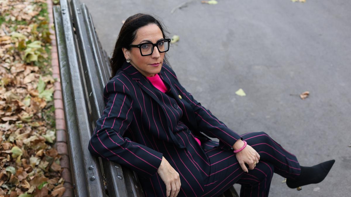 La consejera de Educación, Begoña Pedrosa, en la sesión de fotos previa a esta entrevista.