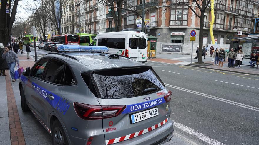 Dos detenidos en Bilbao por enfrentarse con armas blancas al salir de un pub