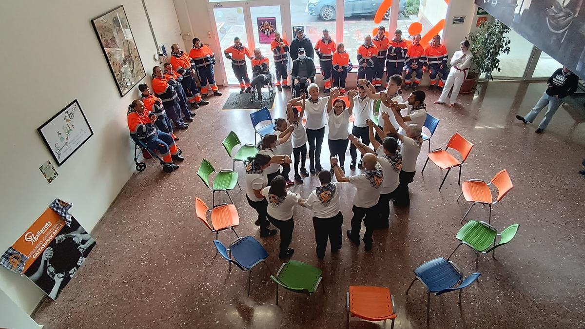 Gallarretako Dantza Taldeak koreografia bat egin zuen.