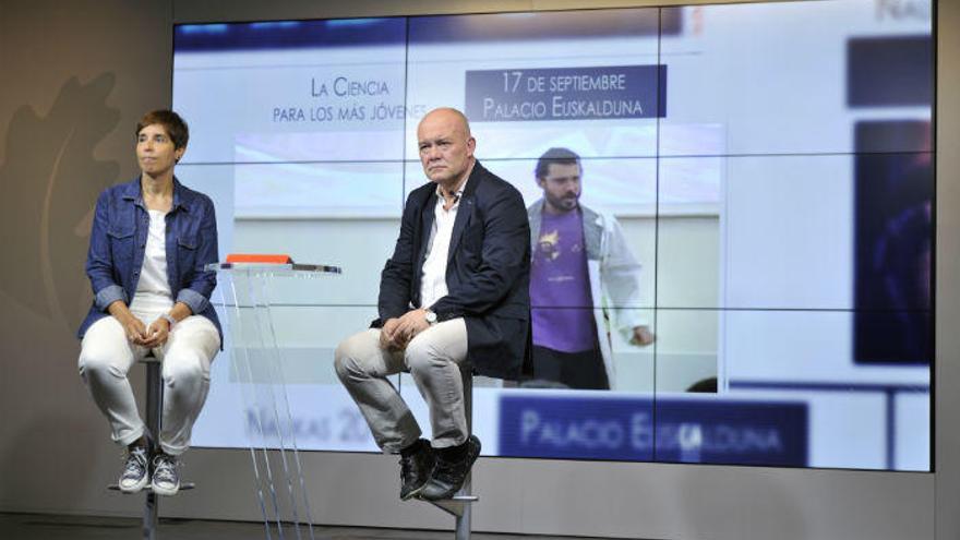 Los jóvenes se ilustran de ciencia con el programa Bizkaia Zientzia Plaza
