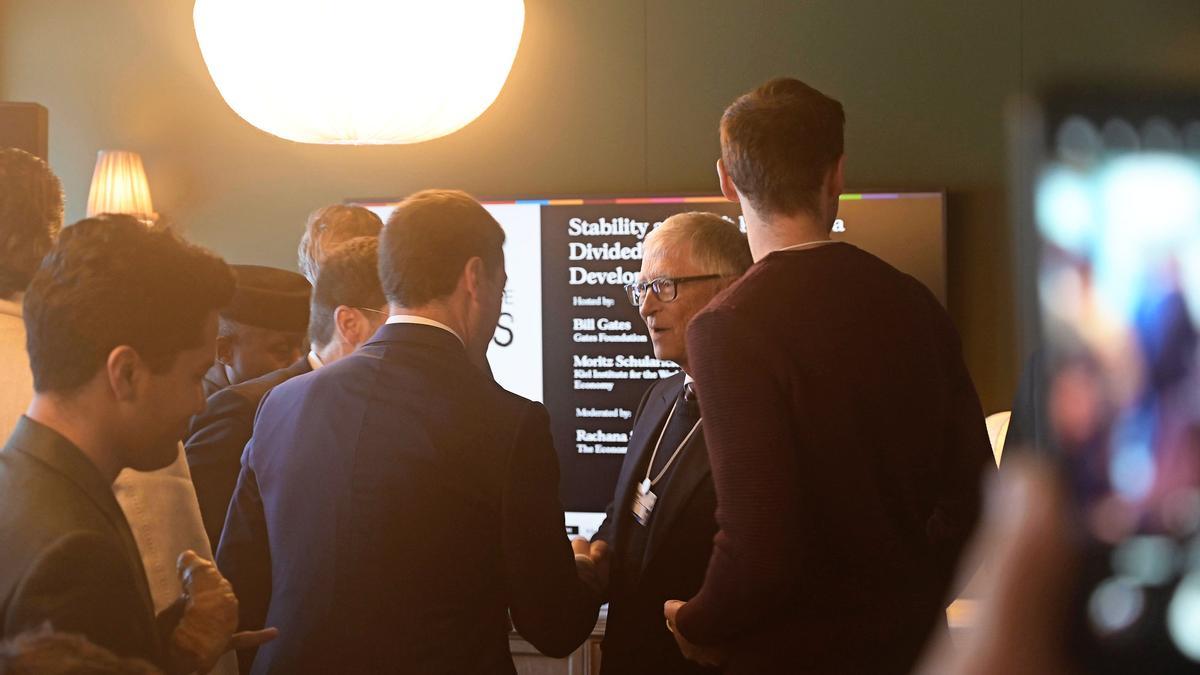 Pradales expone la singularidad fiscal y financiera de Euskadi a las élites en Davos