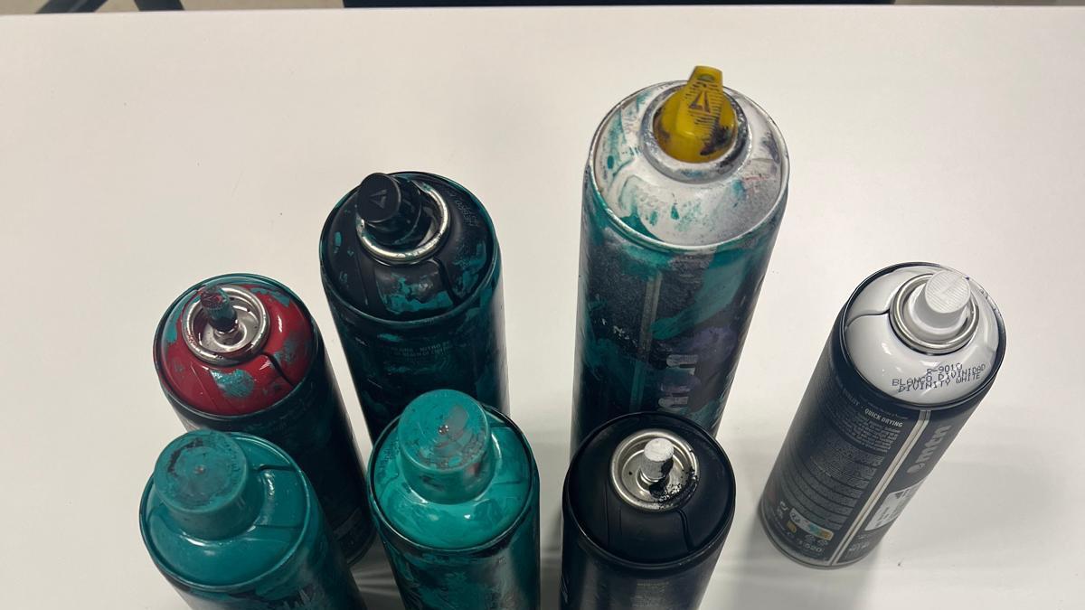 Material incautado a los jóvenes por la Policía Municipal de Pamplona.