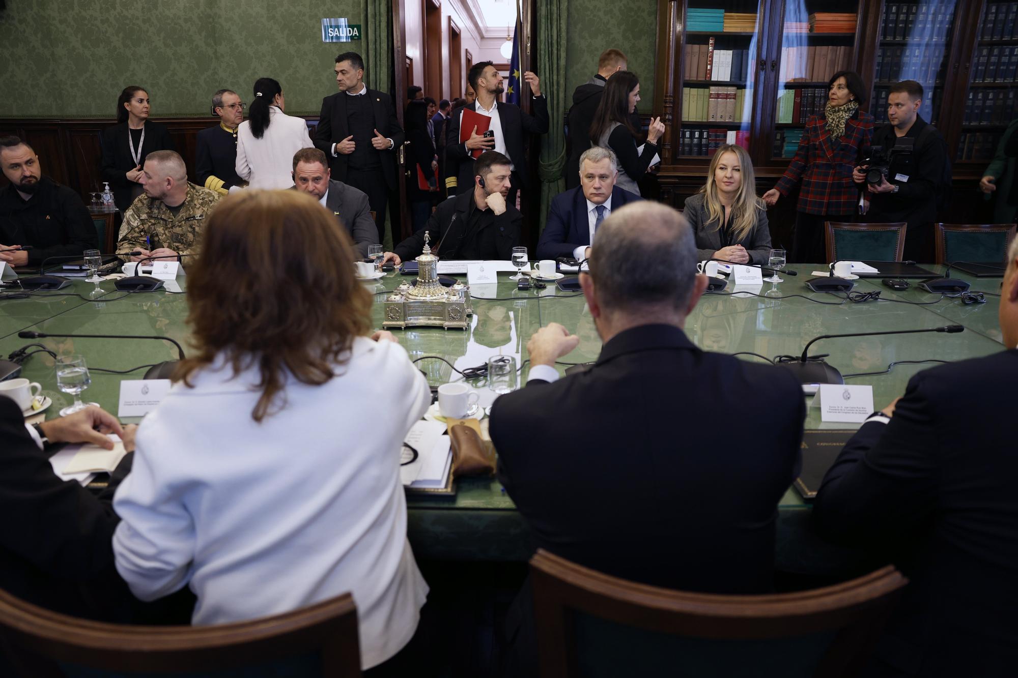 En imágenes: Zelenski inicia en el Congreso su tercera visita oficial a España y se reúne con Armengol y Rollán